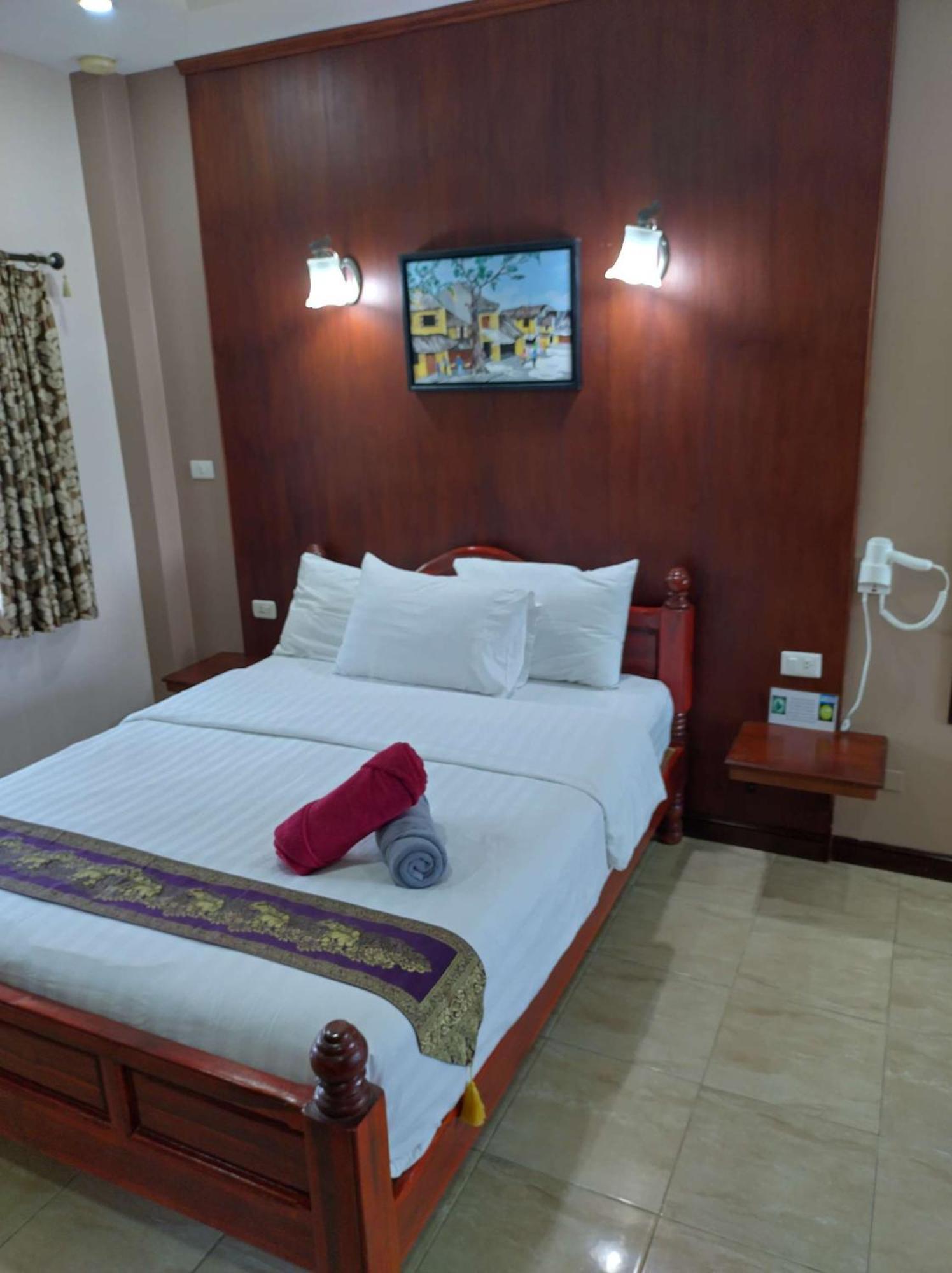 Mai Thai Guest House Кхон Каен Екстериор снимка